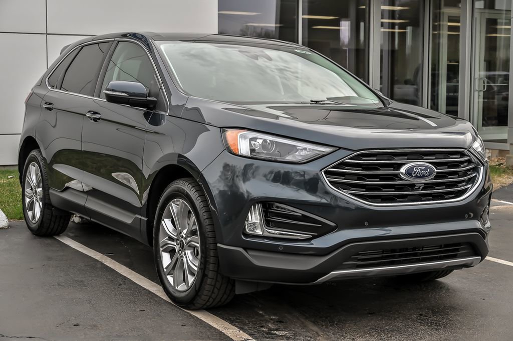 Certified 2024 Ford Edge Titanium AWD/4WD image 12
