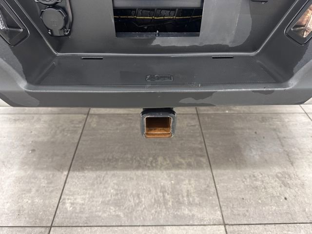 Certified 2022 Ford F150 Lariat w/ Equipment Group 502A High image 30