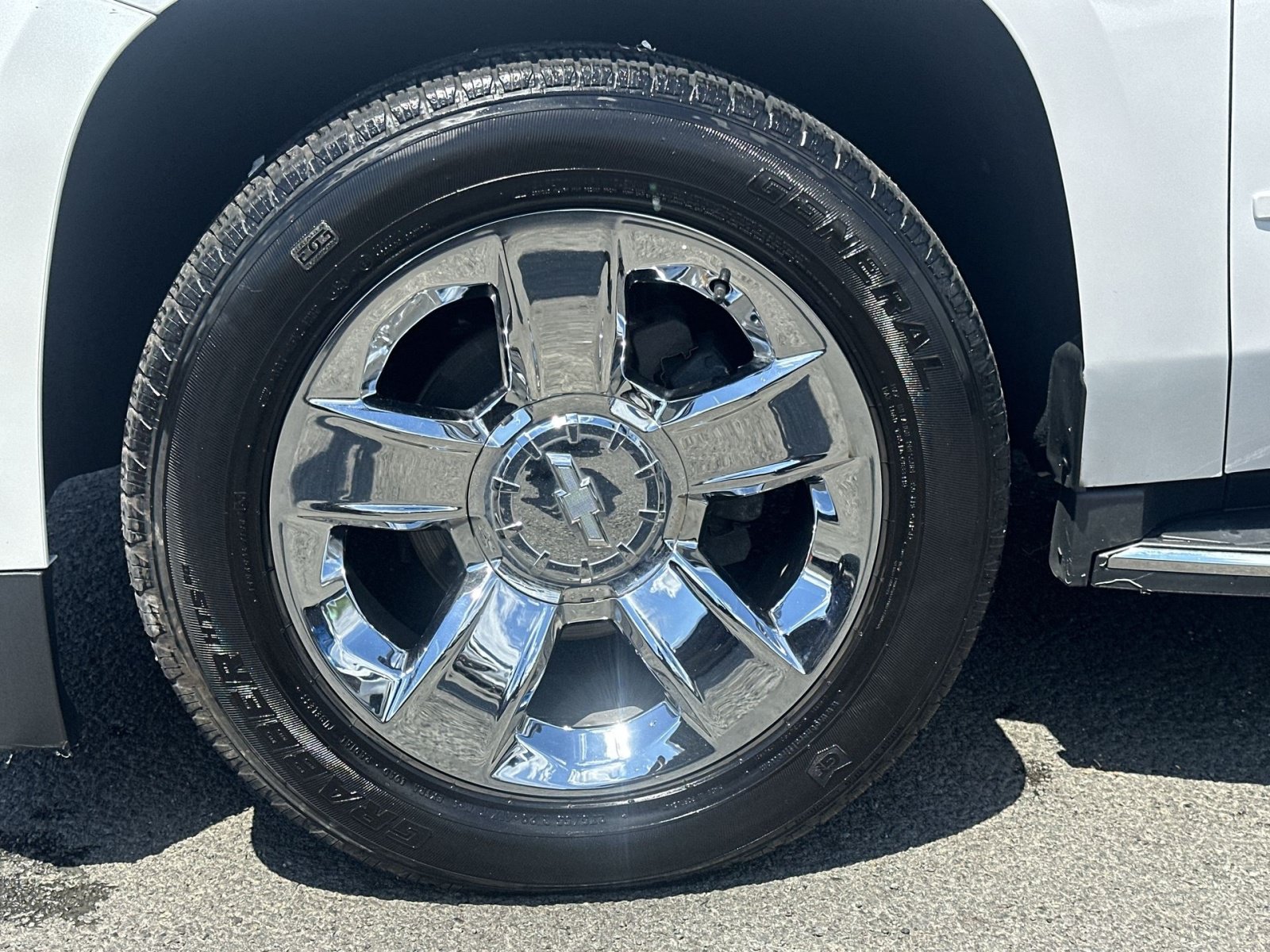 Used 2017 Chevrolet Suburban Premier AWD/4WD image 20