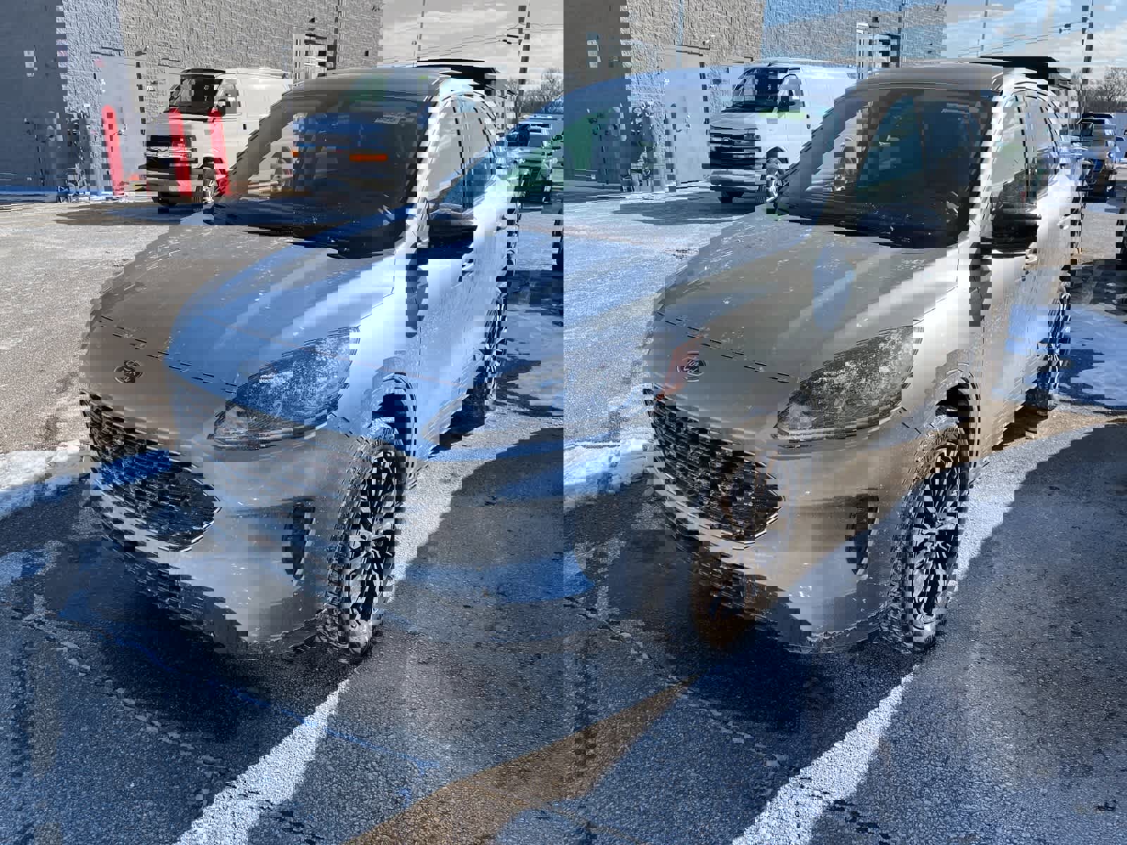 Certified 2022 Ford Escape SE w/ SE Sport Appearance Package image 3