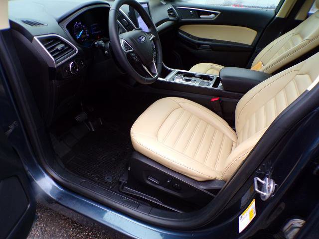 Certified 2023 Ford Edge SEL w/ Convenience Package AWD/4WD image 13