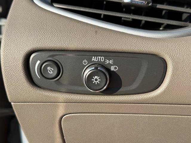 Used 2025 Chevrolet Malibu LT FWD image 21