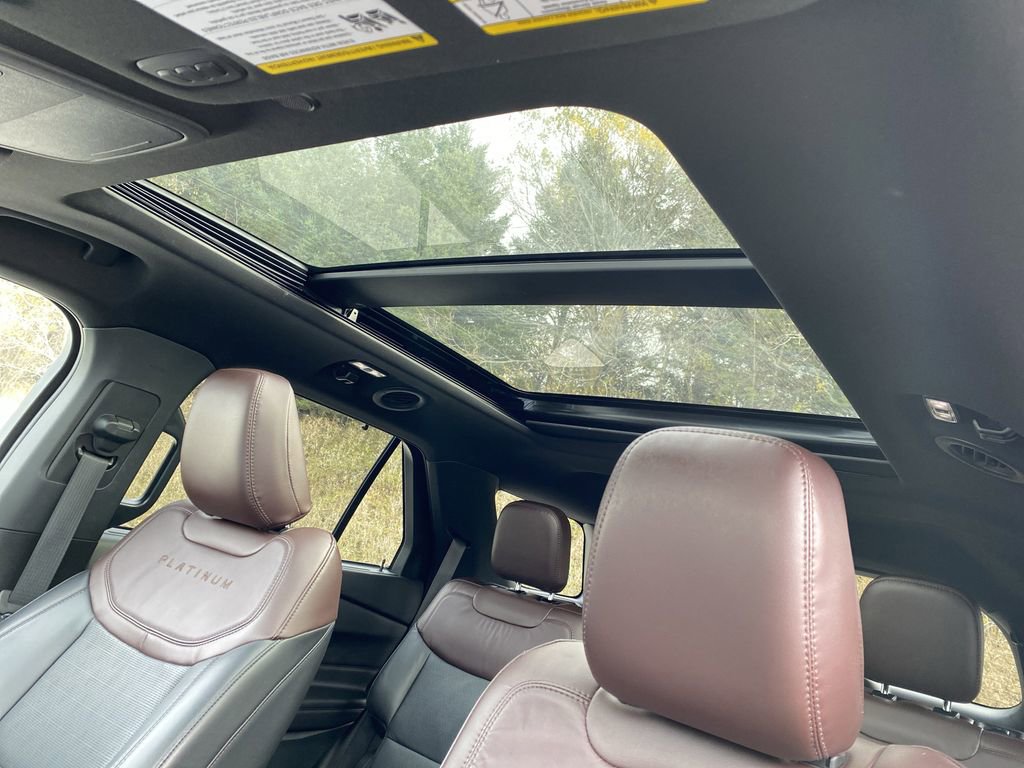 Certified 2023 Ford Explorer Platinum w/ Technology Package image 8