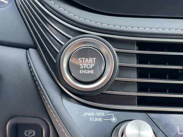 Used 2021 Lexus LS 500 w/ Accessory Package (Z2) image 17