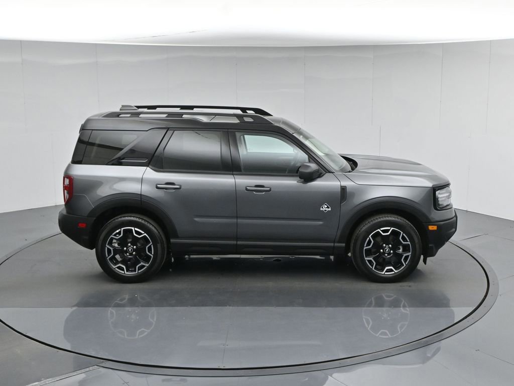 Certified 2025 Ford Bronco Sport Outer Banks w/ Outer Banks Tech Package+ image 9