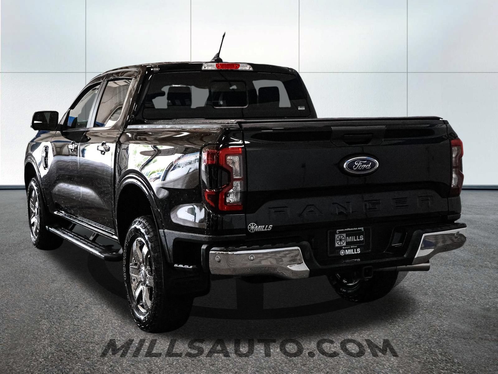 Certified 2024 Ford Ranger Lariat w/ FX4 Off-Road Package AWD/4WD image 5