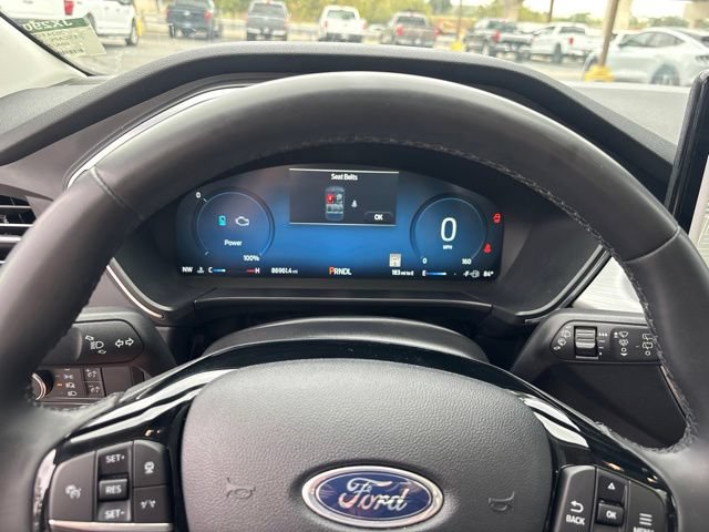 Certified 2024 Ford Escape Platinum FWD image 19