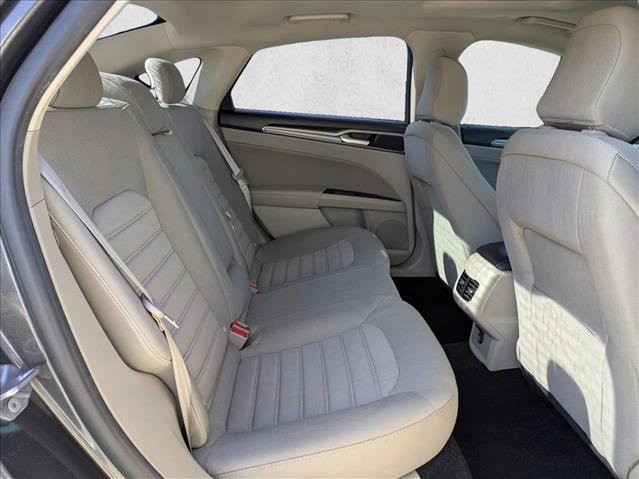 Certified 2020 Ford Fusion SE FWD image 20