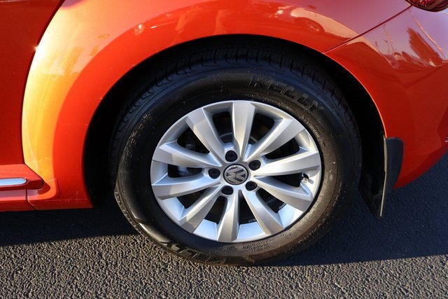 Used 2019 Volkswagen Beetle 2.0T S image 15