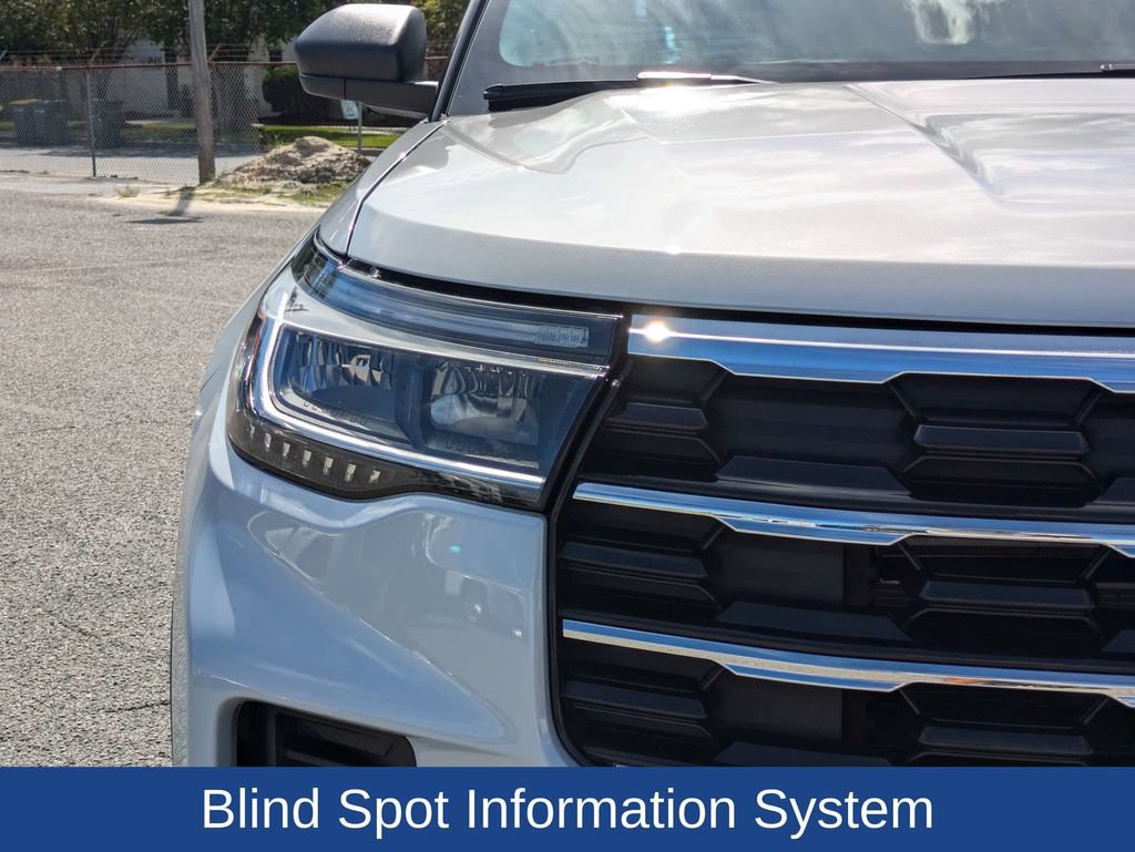 Certified 2026 Ford Explorer Active RWD image 10