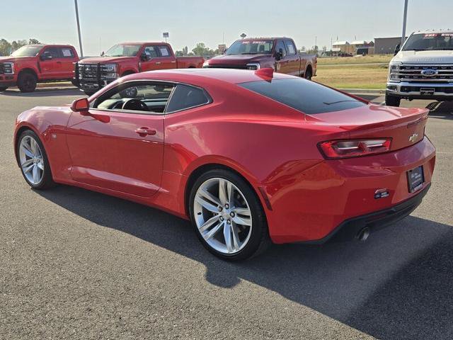 Used 2017 Chevrolet Camaro LT RWD image 7