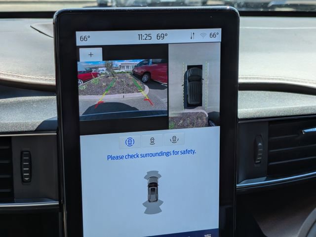 Certified 2022 Ford Explorer King Ranch w/ Premium Technology Package AWD/4WD image 21