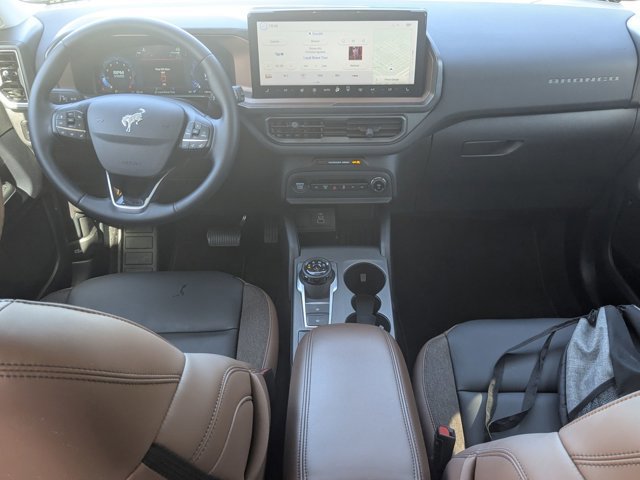 Certified 2025 Ford Bronco Sport Outer Banks w/ Outer Banks Tech Package+ AWD/4WD image 33