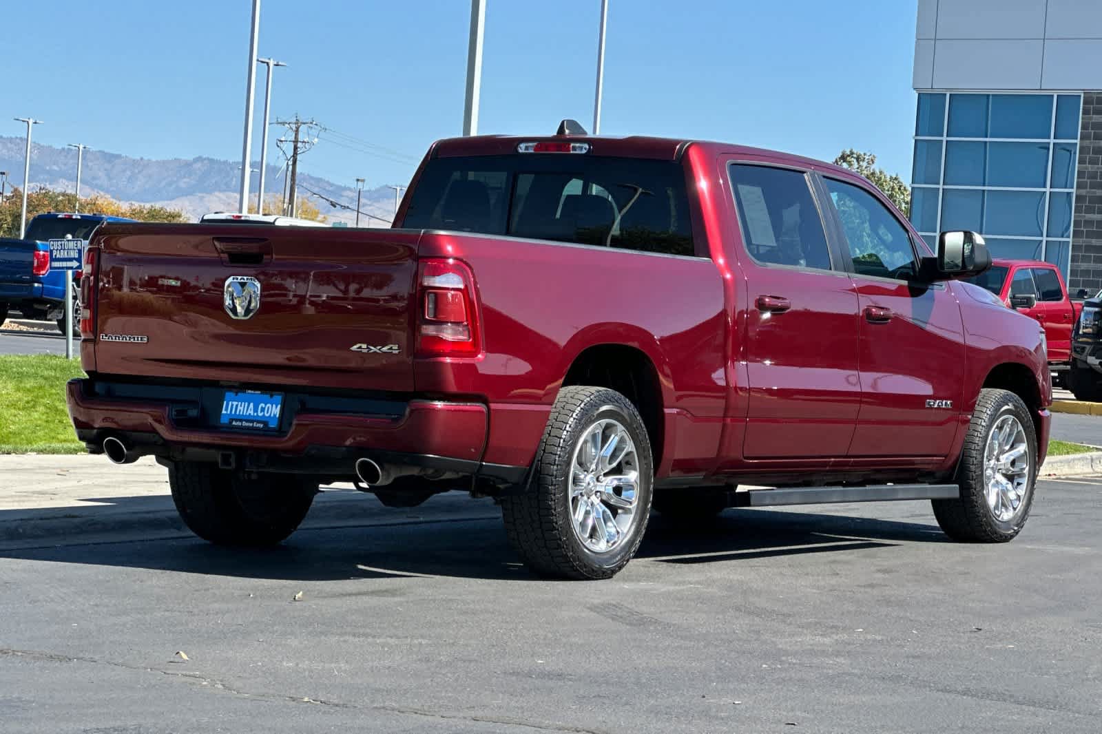 Used 2024 RAM 1500 Laramie AWD/4WD image 2
