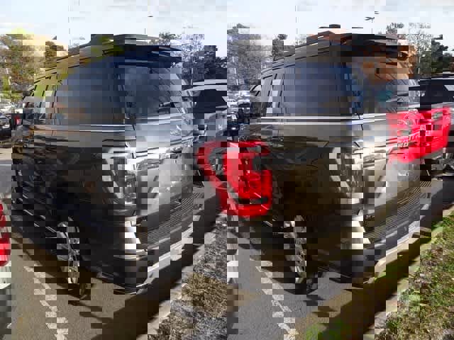 Certified 2021 Ford Expedition Max XLT image 5