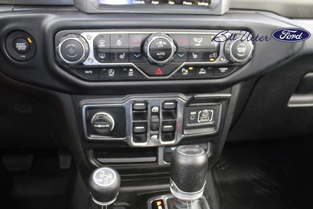 Used 2022 Jeep Wrangler Unlimited Sahara image 16