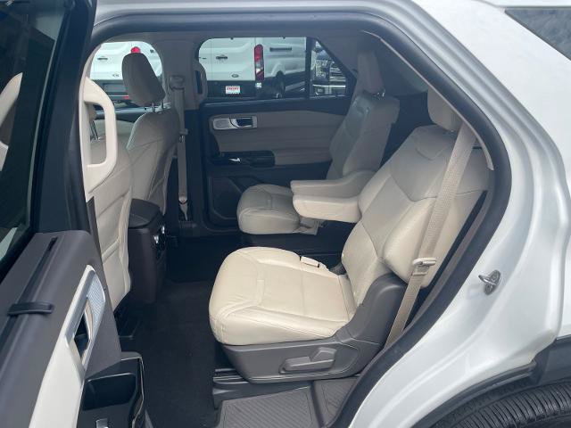 Certified 2023 Ford Explorer Platinum w/ Technology Package AWD/4WD image 10