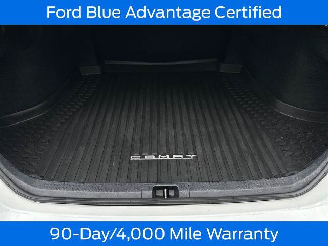 Used 2023 Toyota Camry SE FWD image 7