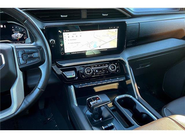 Used 2023 GMC Sierra 1500 Denali w/ Technology Package AWD/4WD image 12