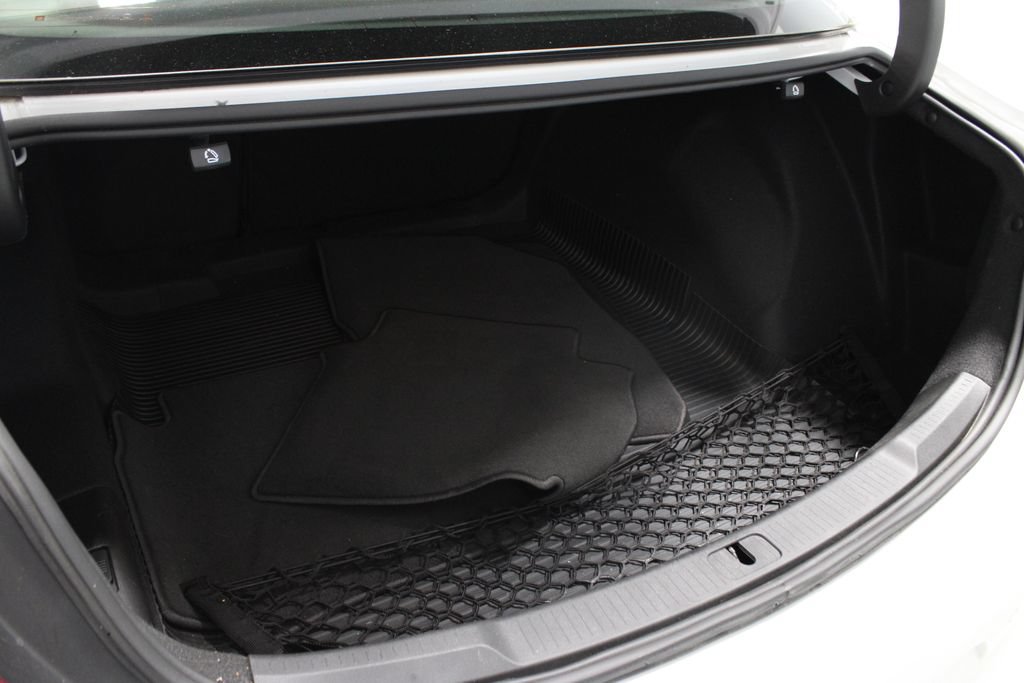 Used 2019 Buick LaCrosse Premium w/ Sun and Shade Package FWD image 18