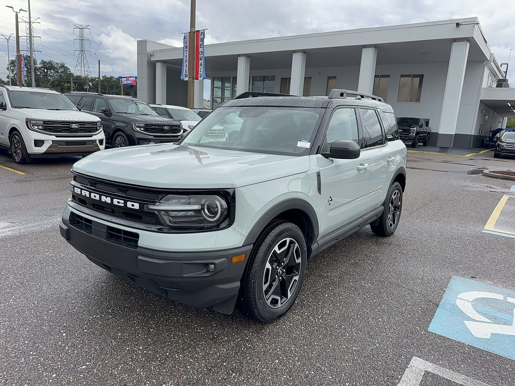 Certified 2024 Ford Bronco Sport Outer Banks w/ Tech Package AWD/4WD image 2