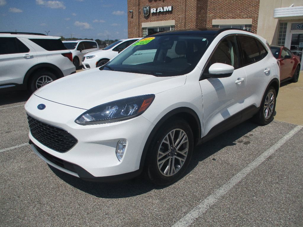 Certified 2022 Ford Escape SEL image 3