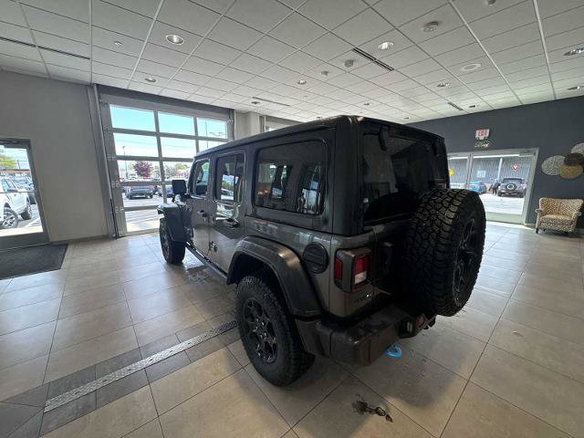 Used 2023 Jeep Wrangler Unlimited w/ Cold Weather Group AWD/4WD image 5