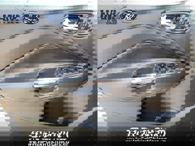 Certified 2018 Ford Escape SEL AWD/4WD image 18