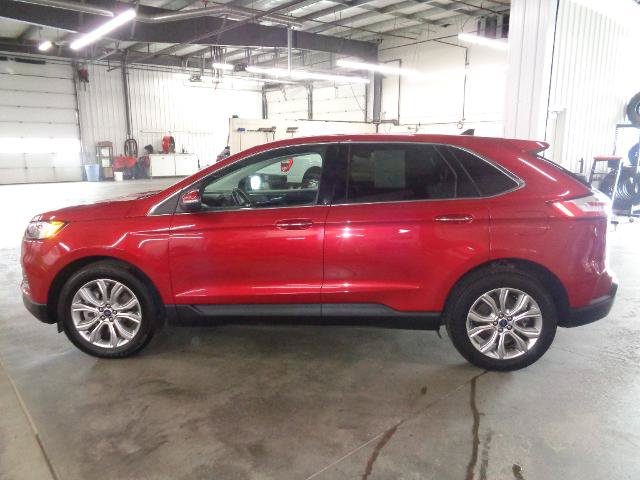 Certified 2022 Ford Edge Titanium w/ Class II Trailer Tow Package AWD/4WD image 5