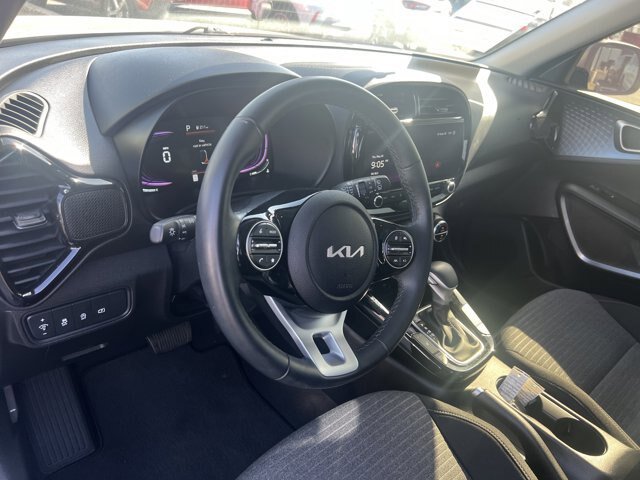 Used 2025 Kia Soul EX FWD image 9