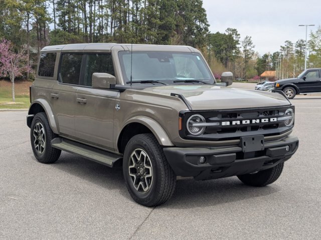 Certified 2025 Ford Bronco Outer Banks AWD/4WD image 2