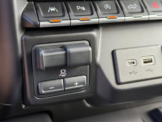 Used 2020 GMC Sierra 1500 Denali w/ Technology Package AWD/4WD image 34
