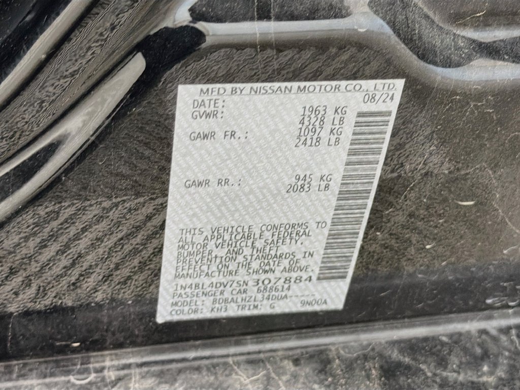 Used 2025 Nissan Altima 2.5 SV FWD image 28
