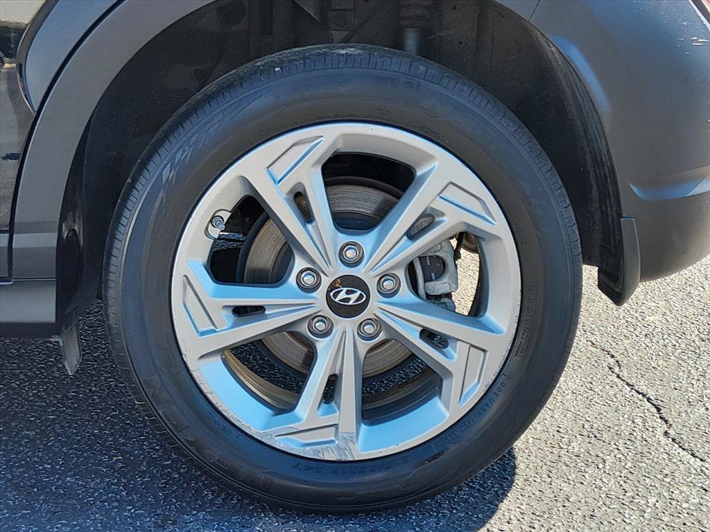 Used 2023 Hyundai Kona SEL AWD/4WD image 18