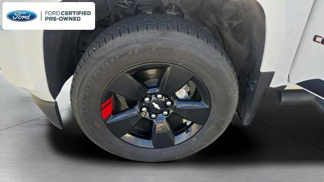 Used 2018 Chevrolet Colorado LT w/ Redline Special Edition AWD/4WD image 17