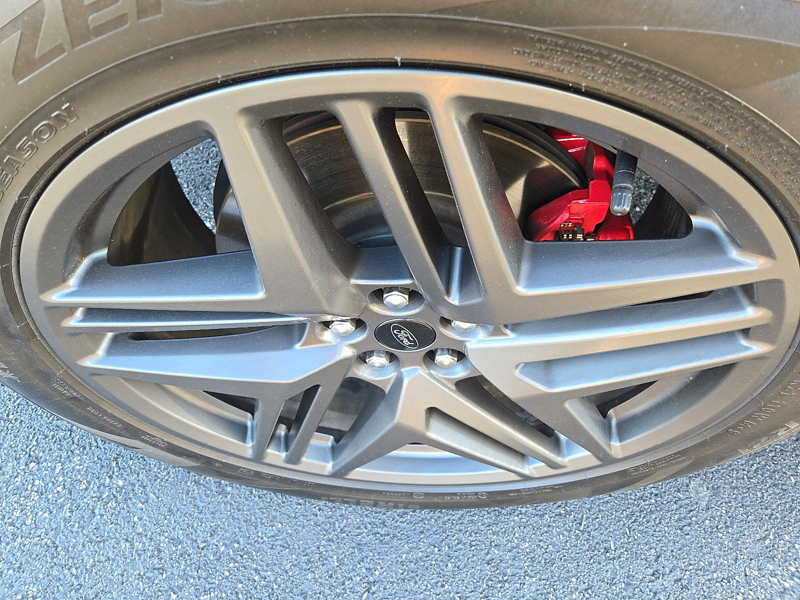 Certified 2025 Ford Explorer ST-Line w/ Premium Package image 8