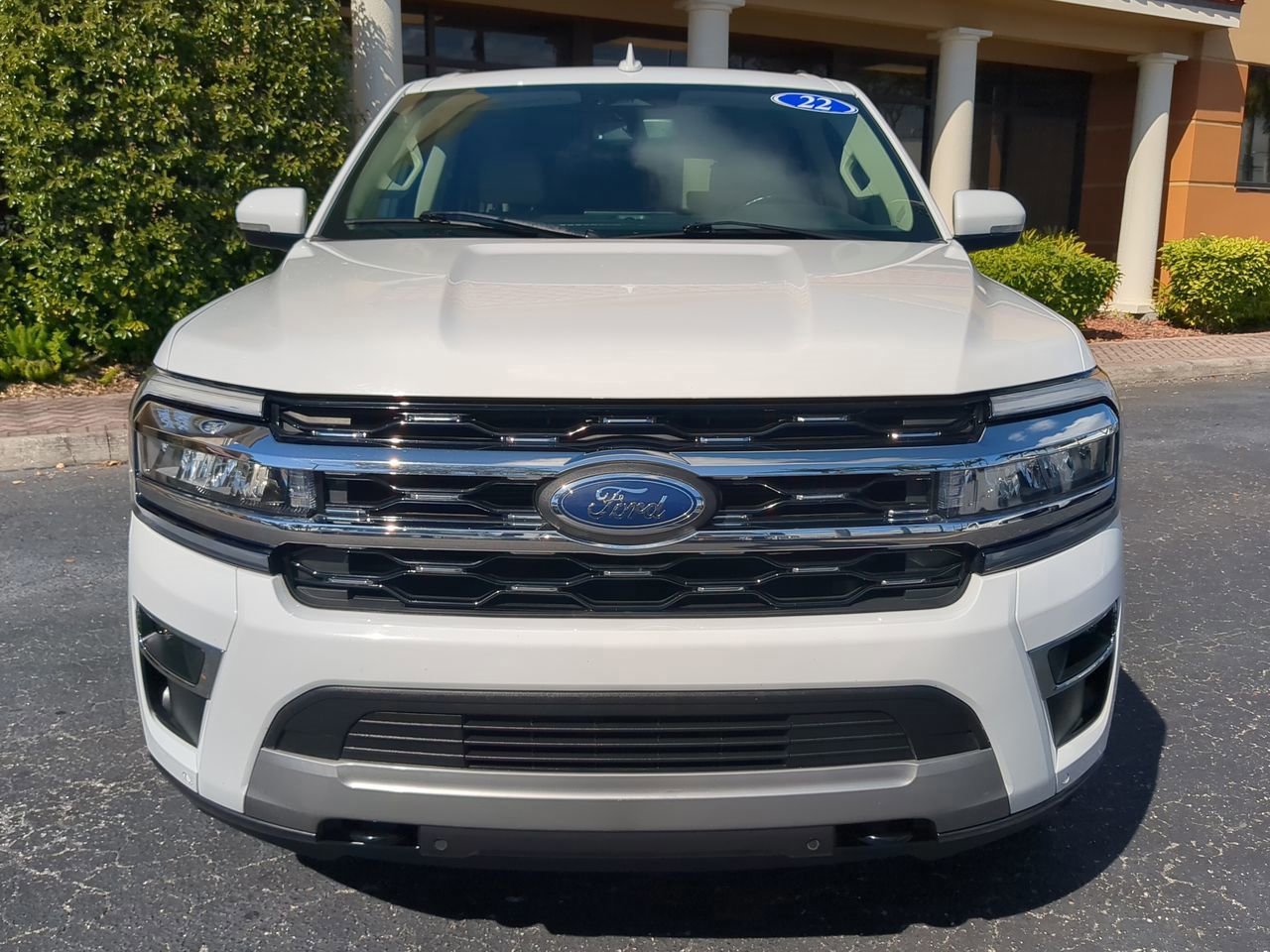 Certified 2022 Ford Expedition Max Limited image 9