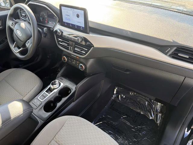 Certified 2022 Ford Escape SE image 25