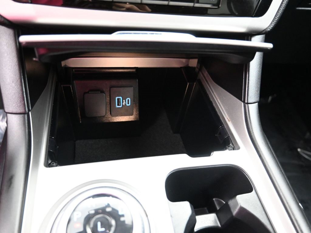 Certified 2022 Ford Explorer XLT image 36