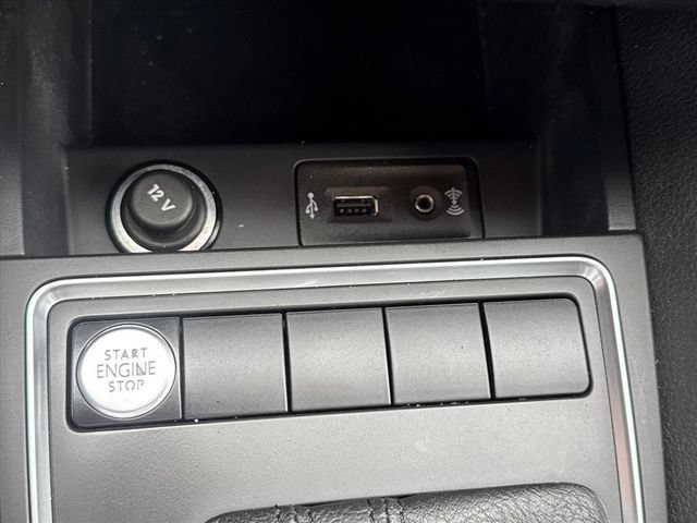 Used 2017 Volkswagen Jetta SE FWD image 22