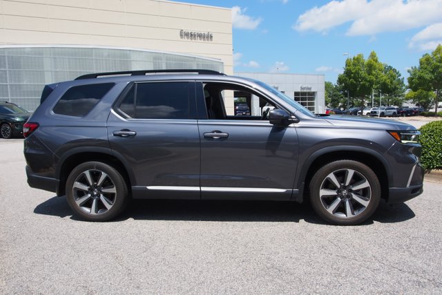 Used 2024 Honda Pilot Touring image 9