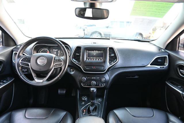 Used 2019 Jeep Cherokee Latitude Plus w/ Comfort/Convenience Group AWD/4WD image 26
