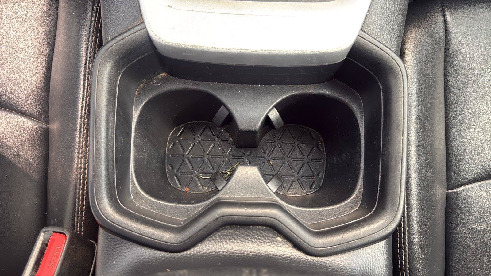 Used 2020 Toyota RAV4 XLE Premium AWD/4WD image 23