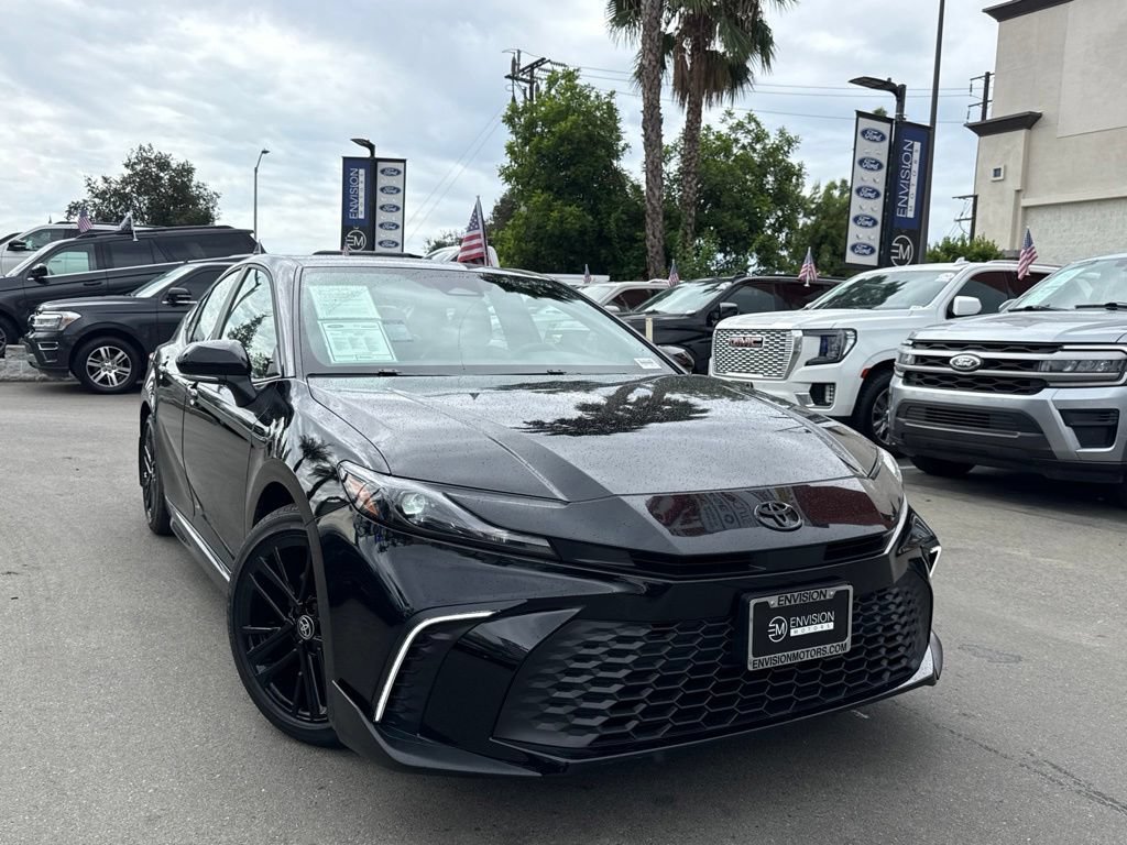 Used 2026 Toyota Camry SE w/ Multimedia Upgrade Package FWD image 3