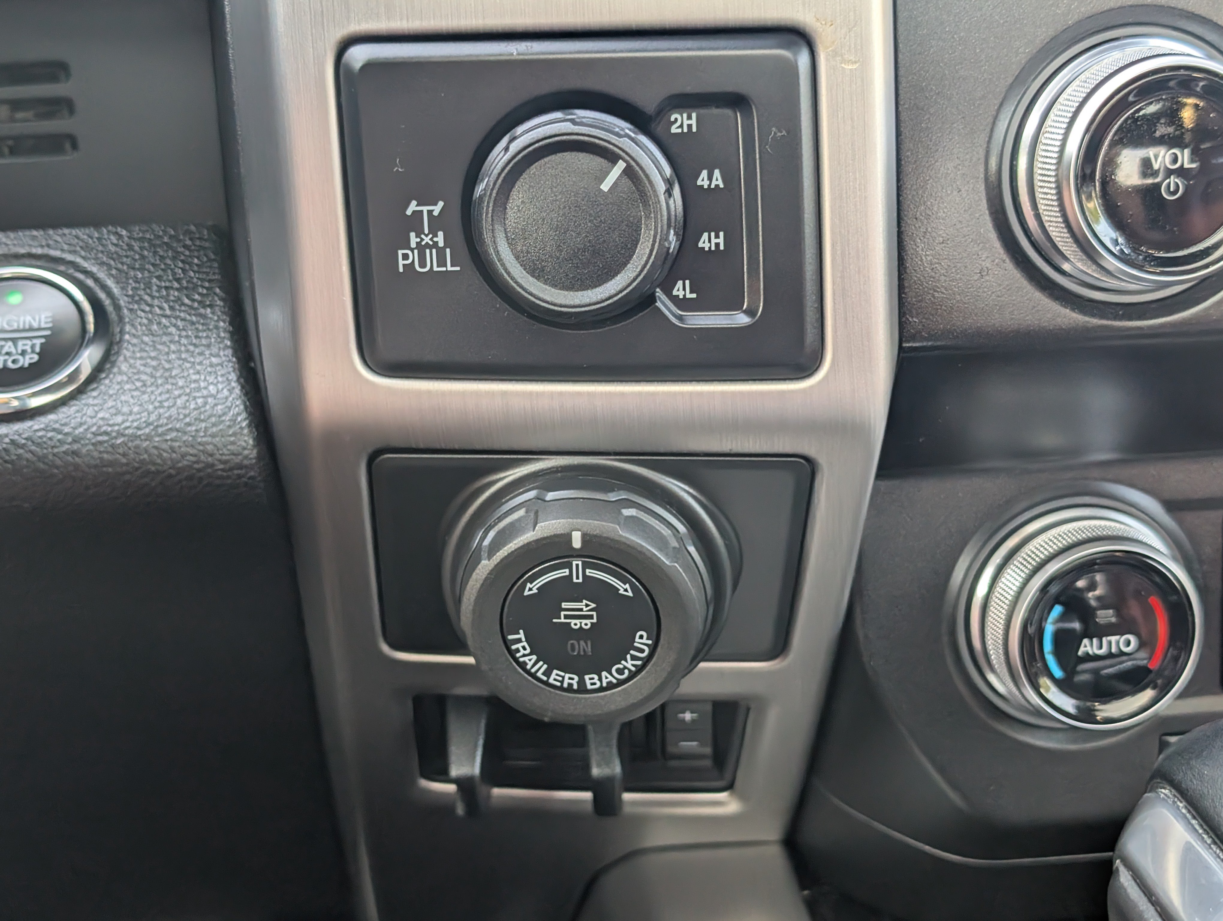 Certified 2020 Ford F150 Platinum w/ Equipment Group 701A Luxury AWD/4WD image 27