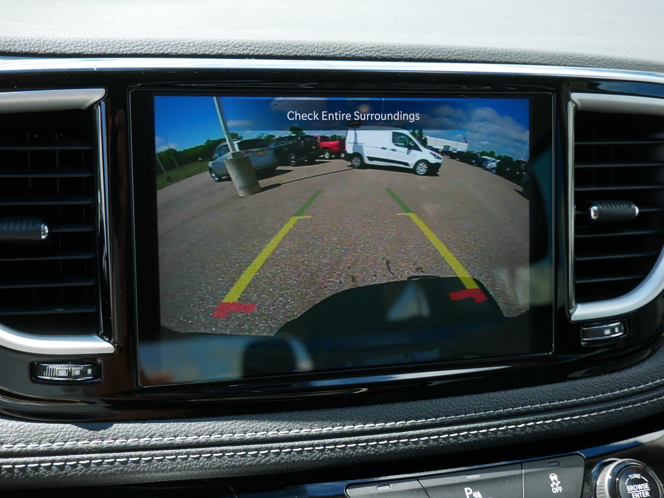 Used 2022 Chrysler Pacifica Touring-L FWD image 30