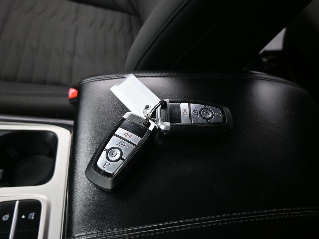 Certified 2021 Ford Explorer XLT image 19