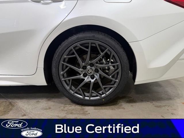 Used 2025 Toyota Camry XSE FWD image 8