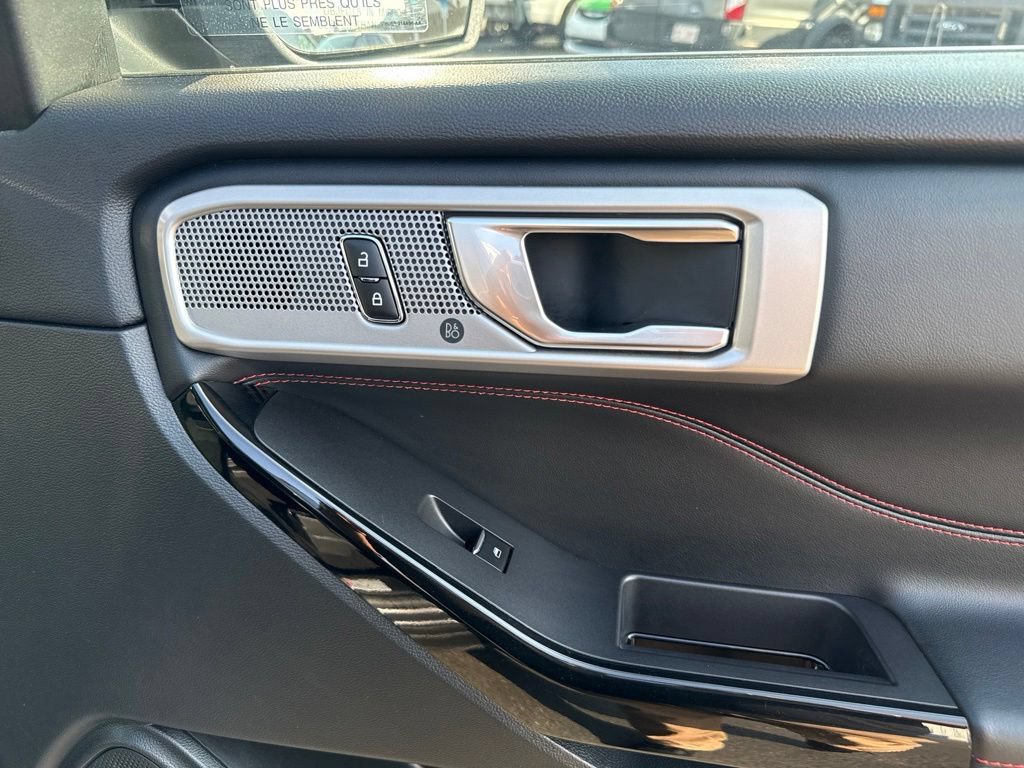 Certified 2023 Ford Explorer ST-Line AWD/4WD image 39