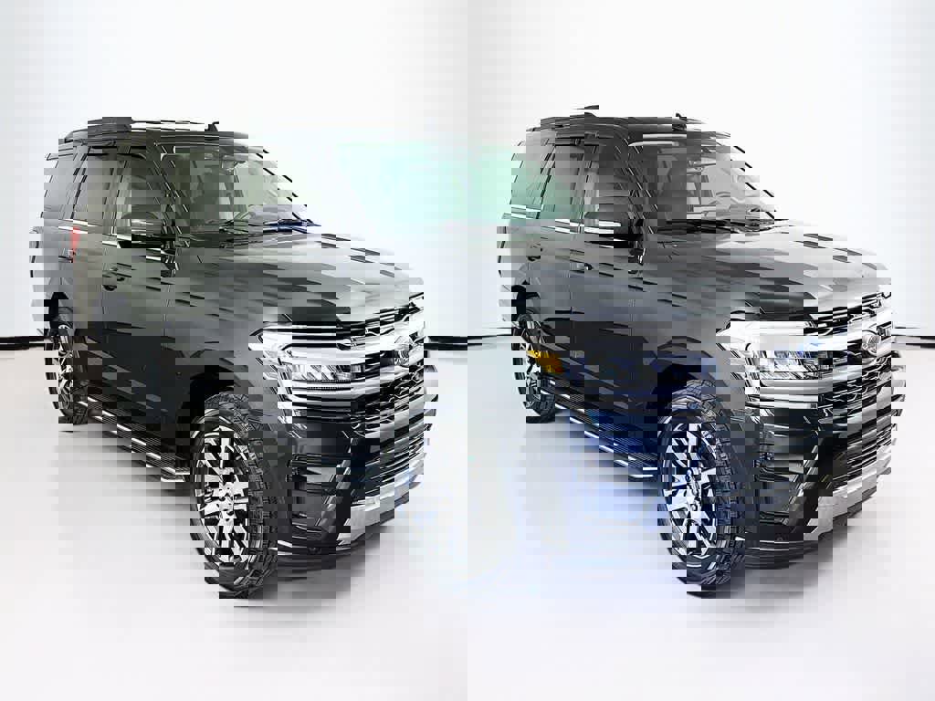 Certified 2022 Ford Expedition XLT image 7